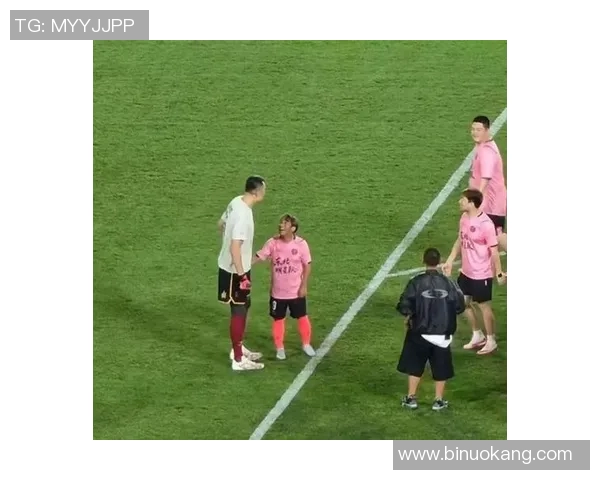 足球明星意外丢失鞋子瞬间真实图片引发球迷热议 足球明星意外丢失鞋子瞬间真实图片引发球迷热议